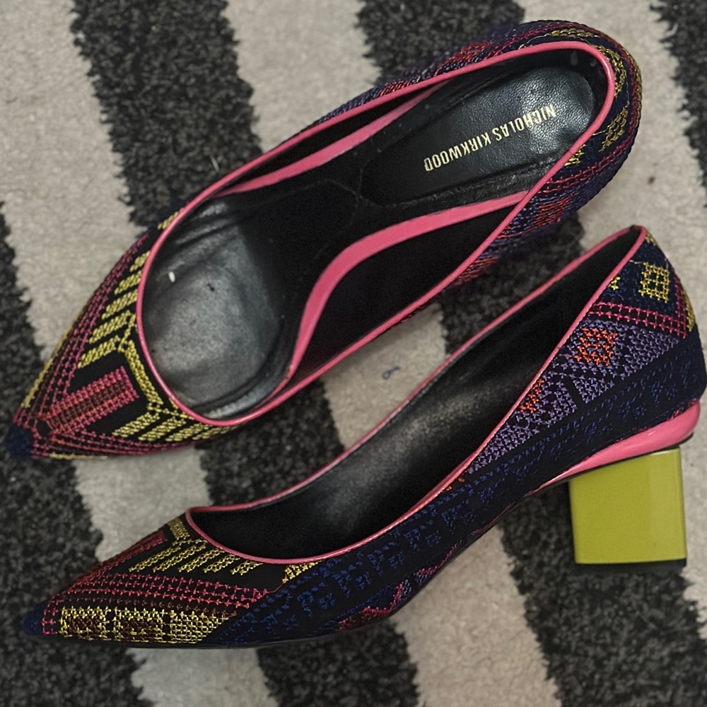 NICHOLAS KIRKWOOD multicolor pumps size 8.5